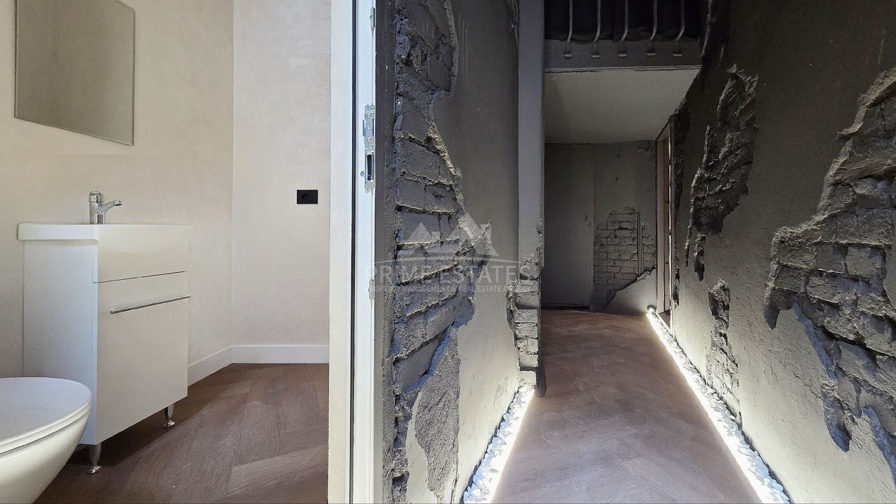 2 rooms for sale, consolidated building - Bdul Carol Biserica Armeneasca