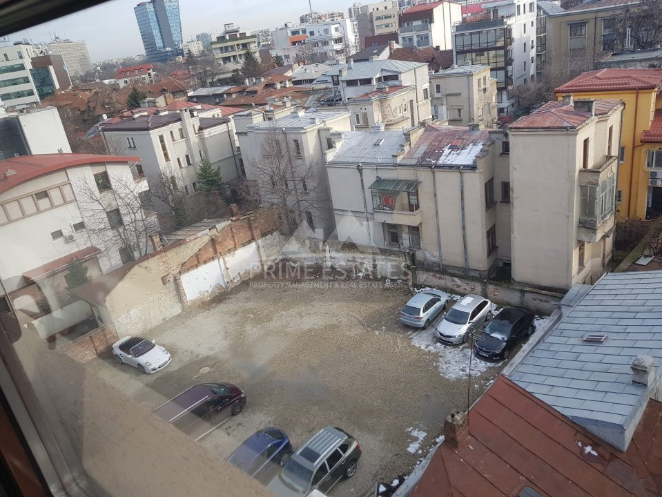 Oportunitate investitie! Bloc S+P+4E+Pod - ideal birou