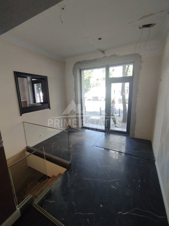 De vânzare spațiu comercial, 64 mp si vitrina dubla - Calea Dorobanți 