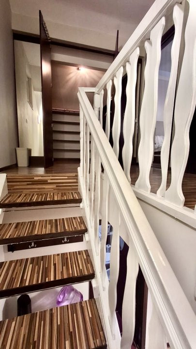 Casă individuală renovată, 4 camere, teren 200 mp