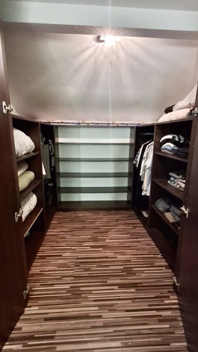 Casă individuală renovată, 4 camere, teren 200 mp