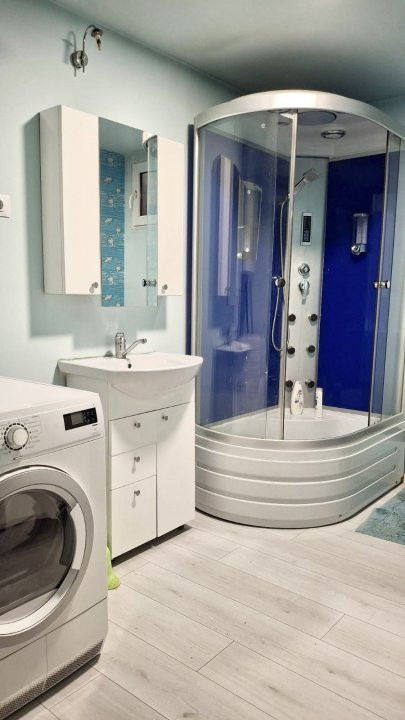 Casă individuală renovată, 4 camere, teren 200 mp