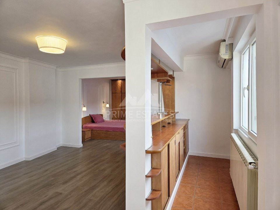 Apartament 4 camere in Vila intrare separata Rond Cosbuc Casa Poporului