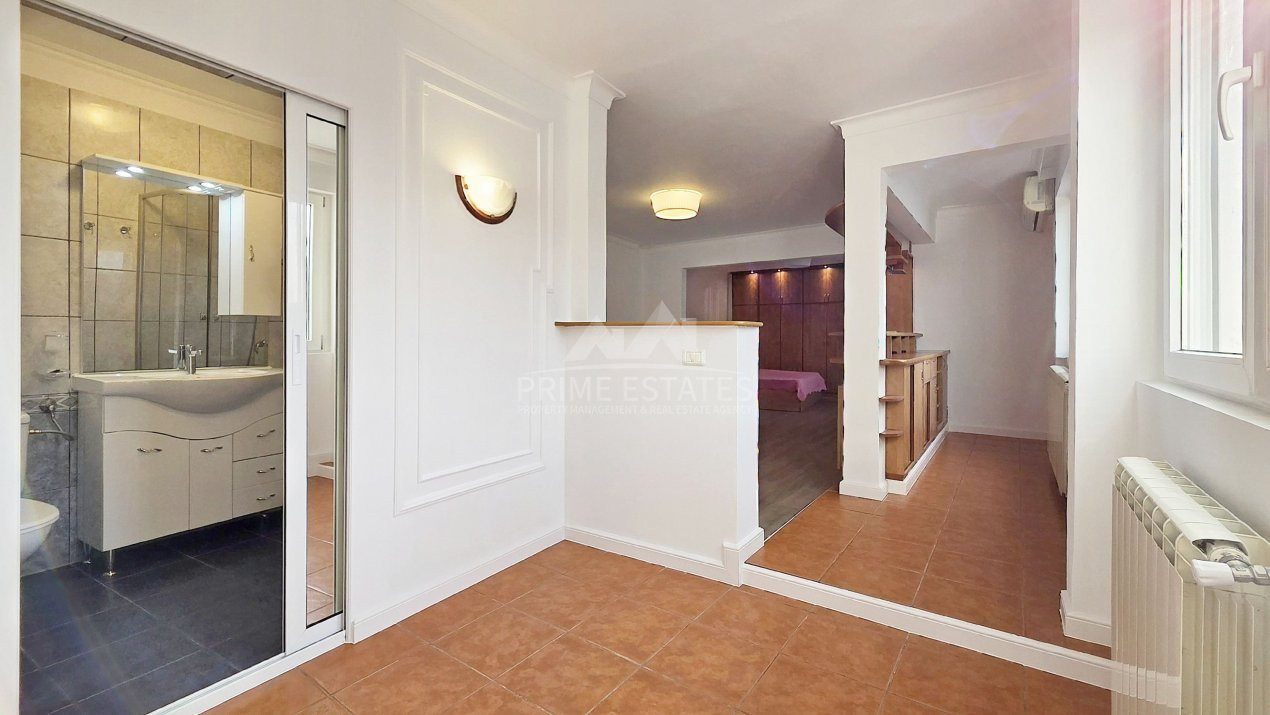 Apartament 4 camere in Vila intrare separata Rond Cosbuc Casa Poporului