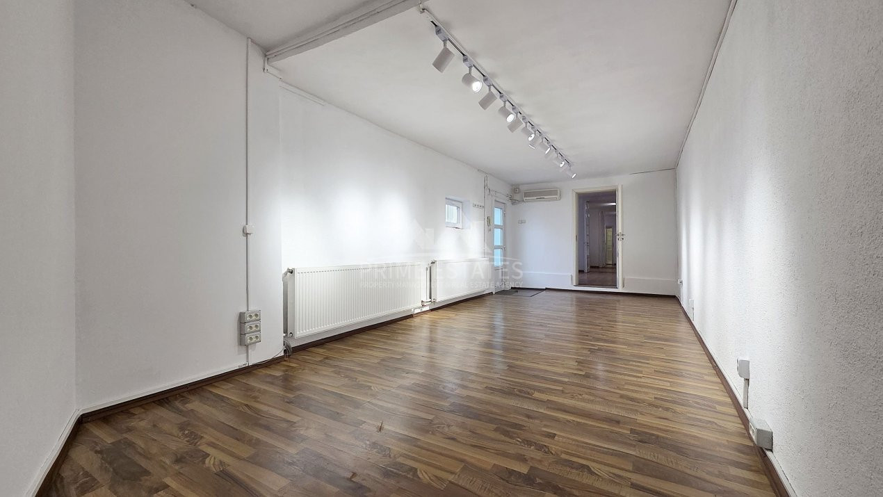 Inchiriere imobil 7 camere curte proprie Stefan Cel Mare Eminescu