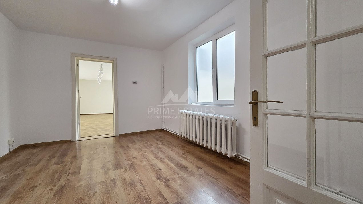 Inchiriere imobil 7 camere curte proprie Stefan Cel Mare Eminescu