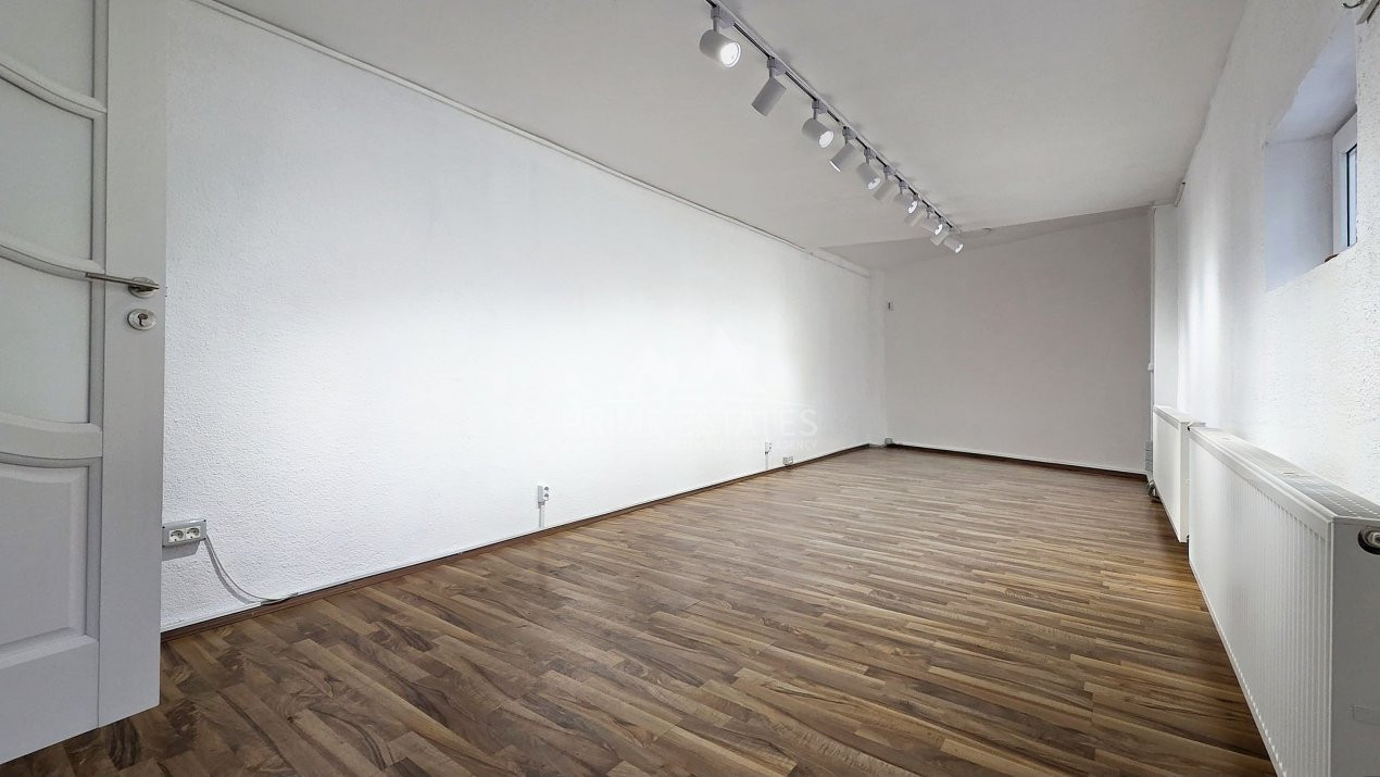 Inchiriere imobil 7 camere curte proprie Stefan Cel Mare Eminescu