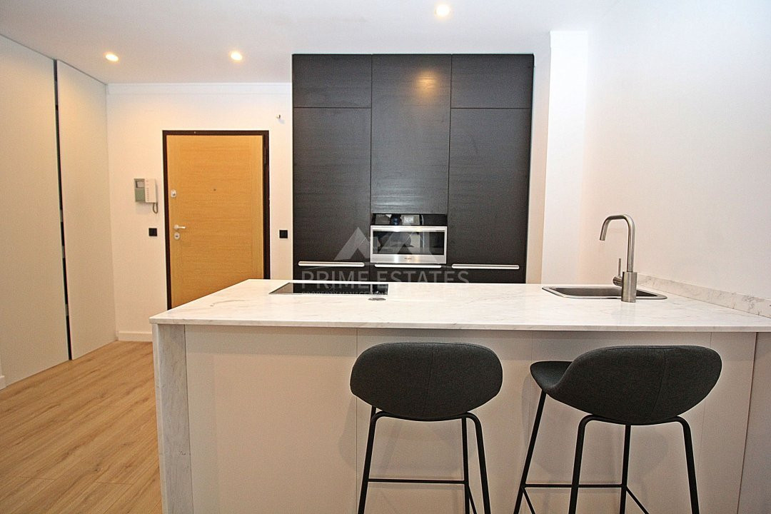 Inchiriere apartament 2 camere Lacul Tei   Emerald  boxa si  parcare 