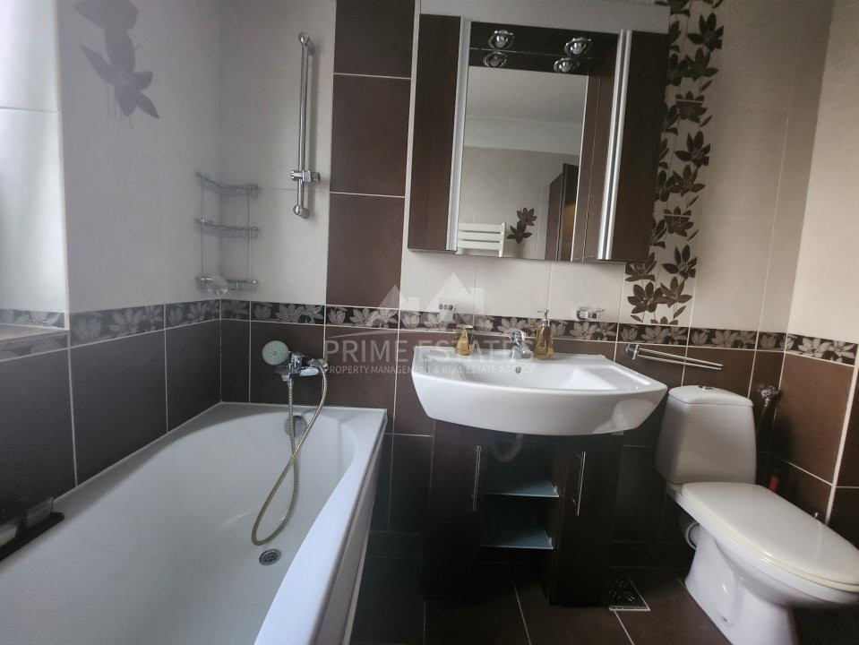 For rent 2 rooms with parking space - Greenfield Complex