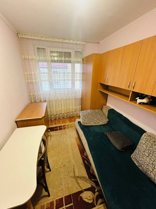 De închiriat Apartament 2 camere semidecomandat – Velenta