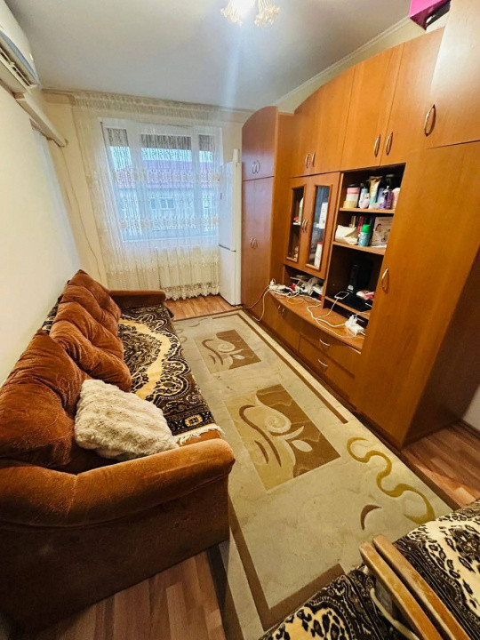 De închiriat Apartament 2 camere semidecomandat – Velenta