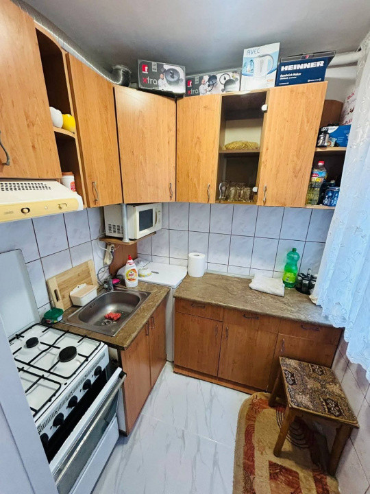 De închiriat Apartament 2 camere semidecomandat – Velenta