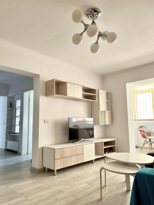 De inchiriat apartament 3 camere-Mosilor, zona centrala