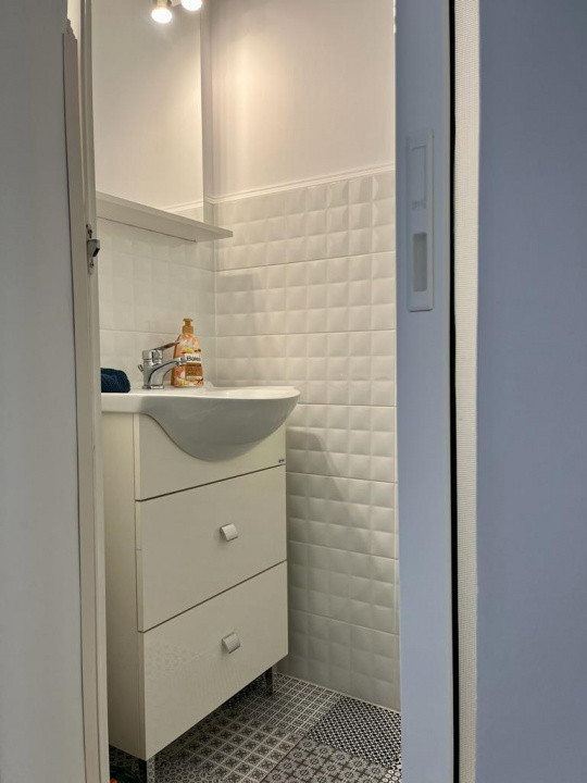 De inchiriat apartament 3 camere-Mosilor, zona centrala