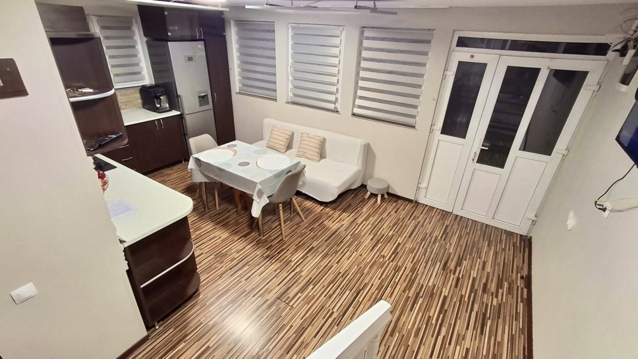 Casă individuală renovată, teren 200 mp, Valenta-zona Plastor