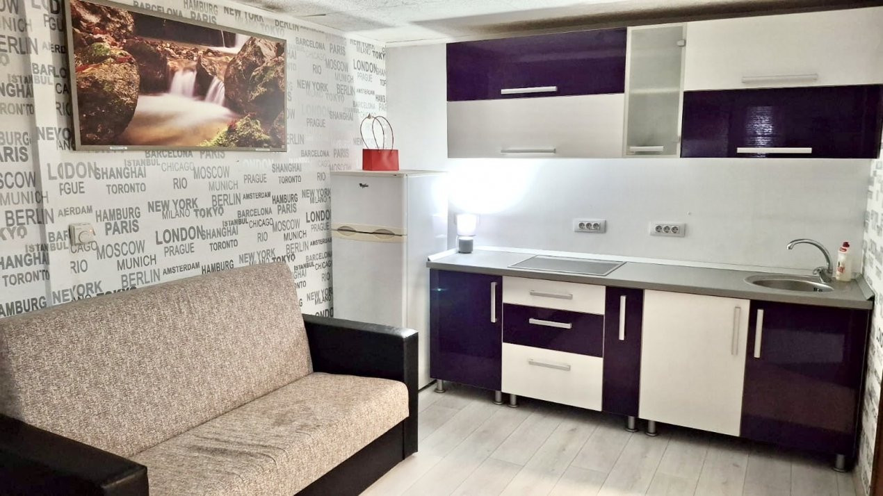 Casă individuală renovată, teren 200 mp, Valenta-zona Plastor