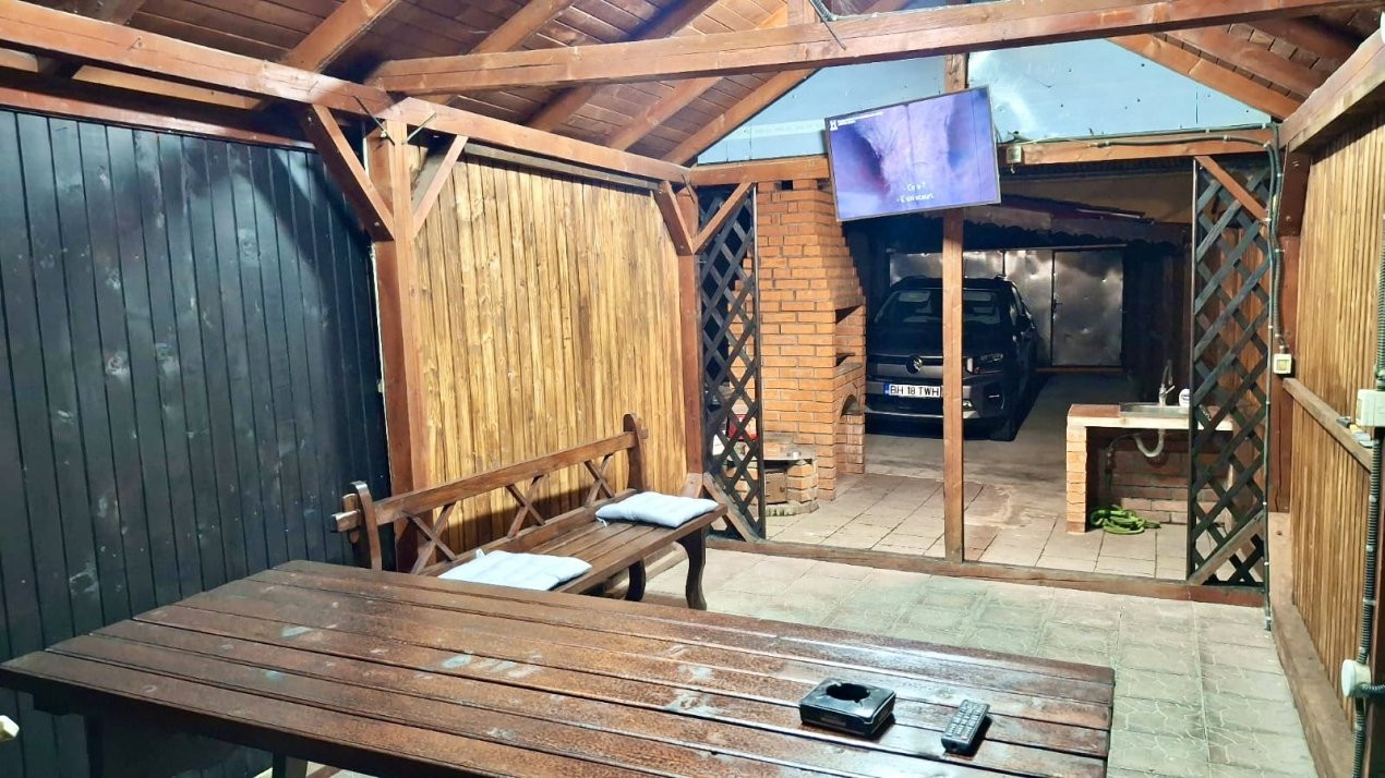 Casă individuală renovată, teren 200 mp, Valenta-zona Plastor