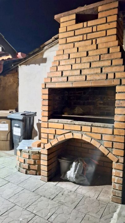 Casă individuală renovată, teren 200 mp, Valenta-zona Plastor