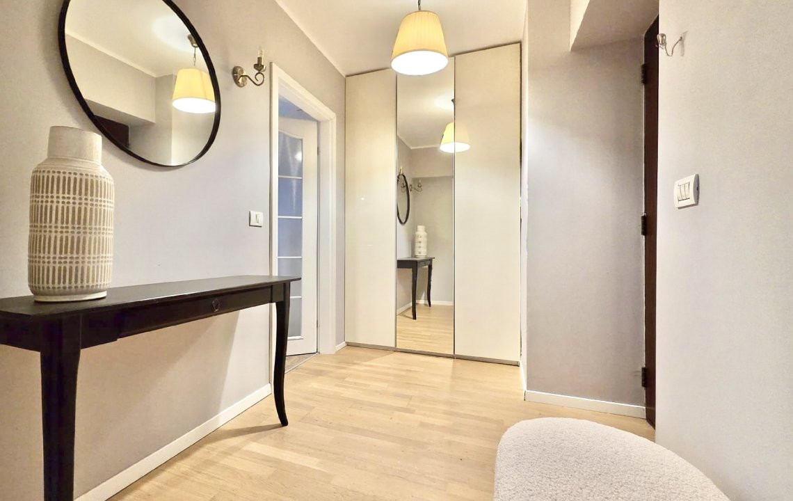 De Închiriat 2 Camere renovat complet, parcare - Cristal Palace