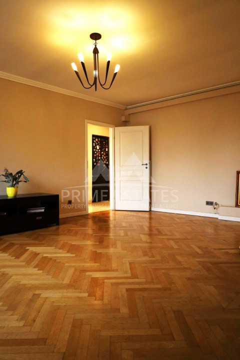 Apartament unicat 3 camere de vanzare Mosilor- Bld Hristo Botev