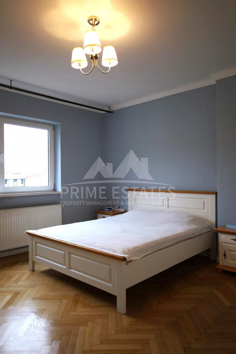 Apartament unicat 3 camere de vanzare Mosilor- Bld Hristo Botev