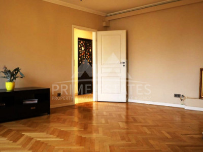 Apartament unicat 3 camere de vanzare Mosilor- Bld Hristo Botev