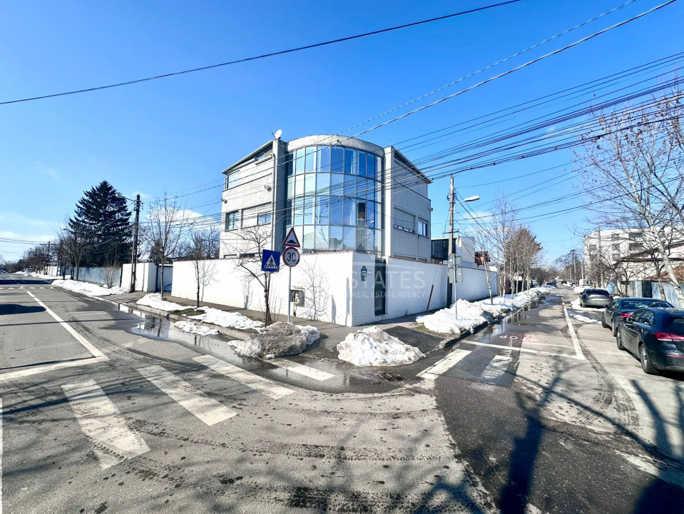 De închiriat spațiu birouri + depozit, curte și parcare-Verbinelor