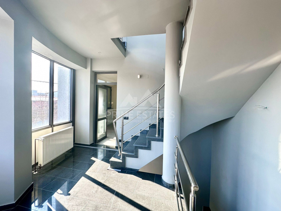 De închiriat spațiu birouri + depozit, curte și parcare-Verbinelor