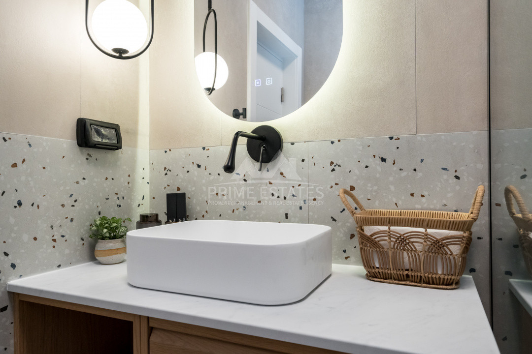 DE ÎNCHIRIAT Cladire Boutique, 12 Unități finisate premium, zona Romană-Eminescu