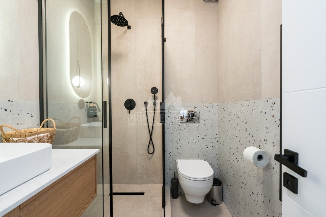 DE ÎNCHIRIAT Cladire Boutique, 12 Unități finisate premium, zona Romană-Eminescu