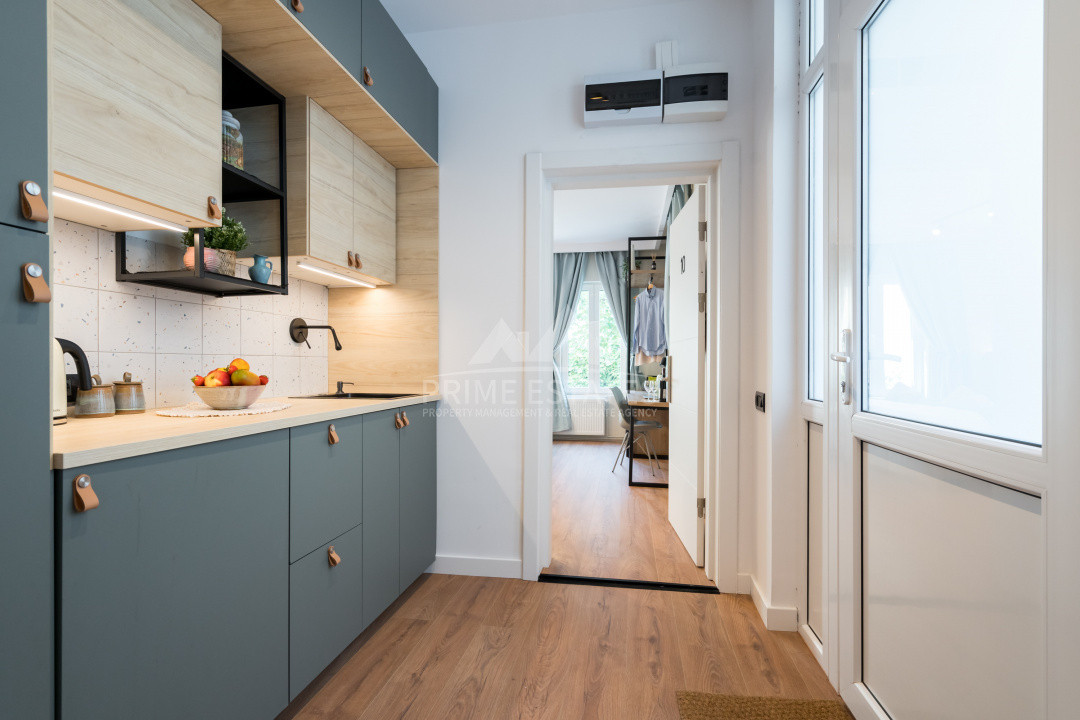 Piata Romana: Clădire Independentă 12 Unități – Potențial Business Diversificat