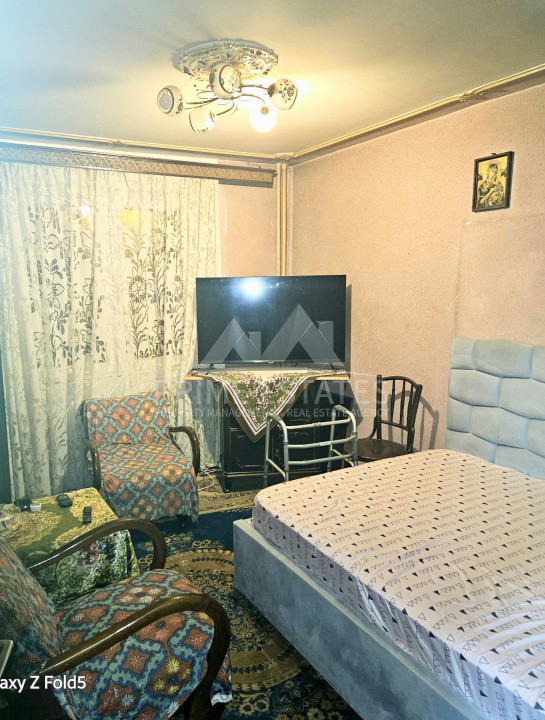 De vanzare apartament 4 camere  Teiul Doamnei -Lacul Tei