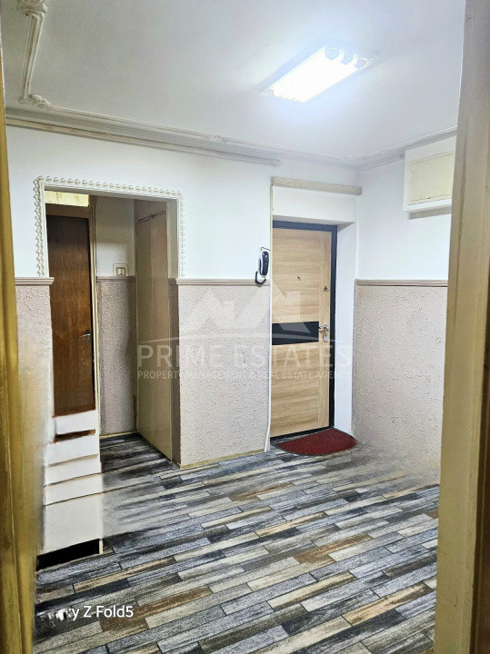 De vanzare apartament 4 camere  Teiul Doamnei -Lacul Tei