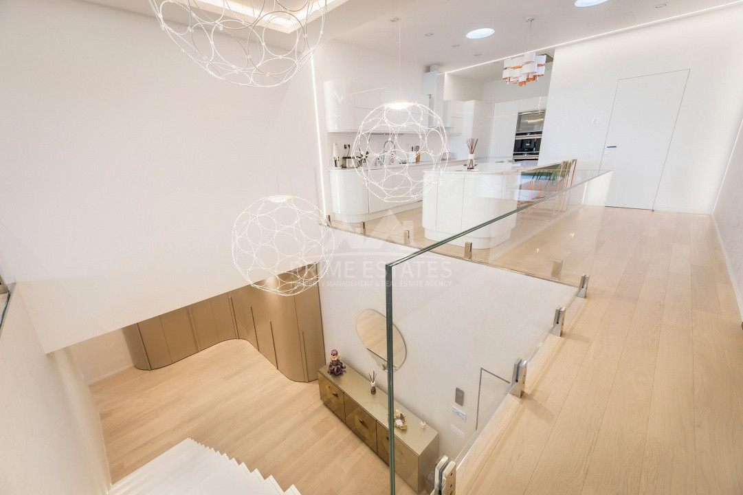 Vânzare duplex 5 camere, finisaje premium superbe si terasa de 94.53 mp