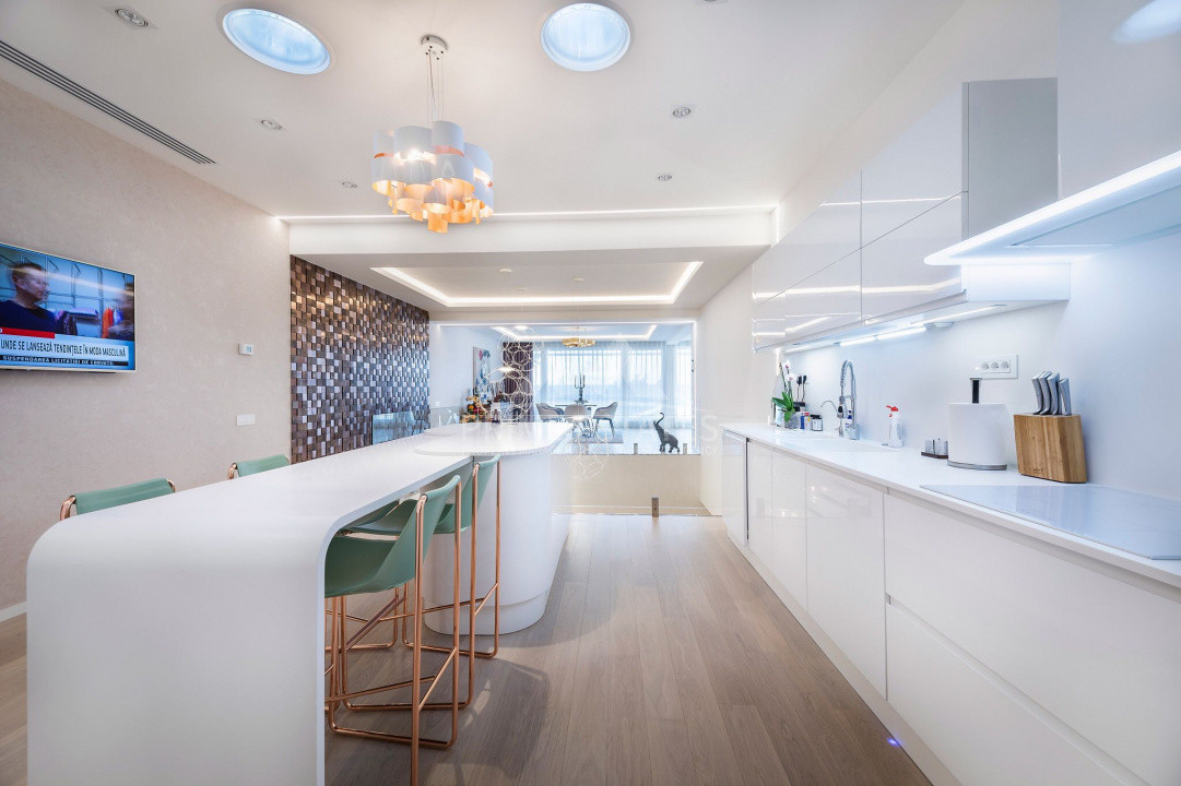 Vânzare duplex 5 camere, finisaje premium superbe si terasa de 94.53 mp