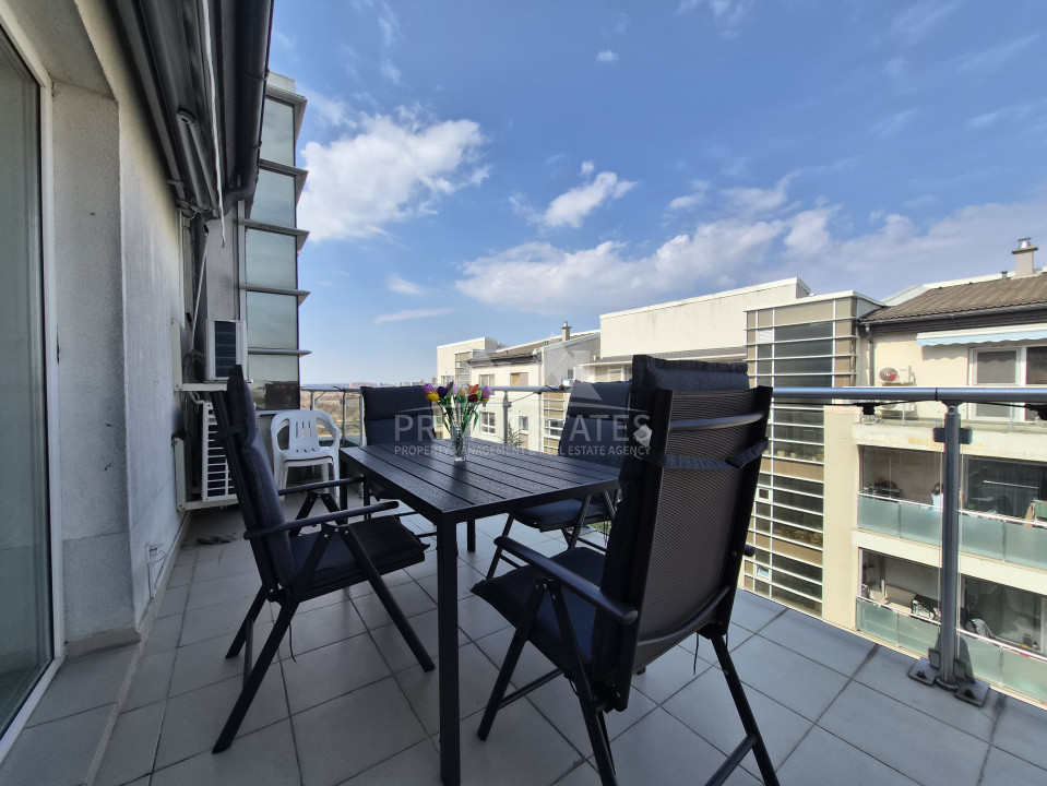 3 Camere Spațioase, Tavan Înalt, 3 Băi + 2 Parcări – Felicity