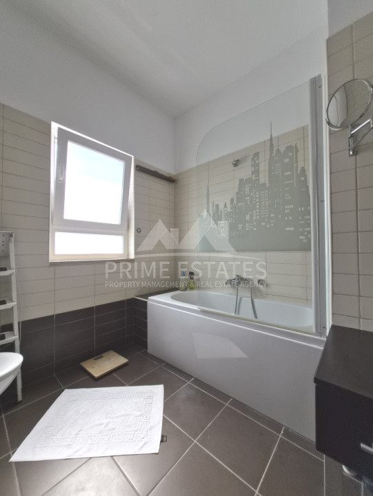 3 Camere Spațioase, Tavan Înalt, 3 Băi + 2 Parcări – Felicity
