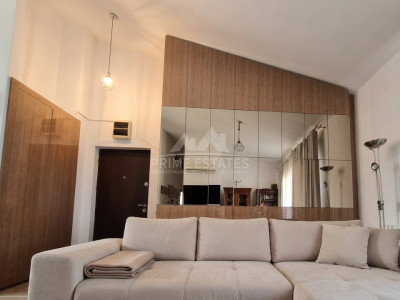 3 Spacious Bedrooms, High Ceiling (5.2m), 3 Bathrooms + 2 Parkings – Felicity