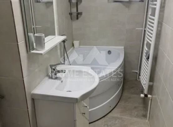 De inchiriat apartament de 2 camere langa Promenada