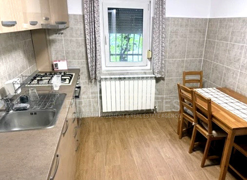 De inchiriat apartament de 2 camere langa Promenada