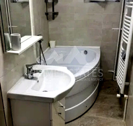 De inchiriat apartament de 2 camere langa Promenada