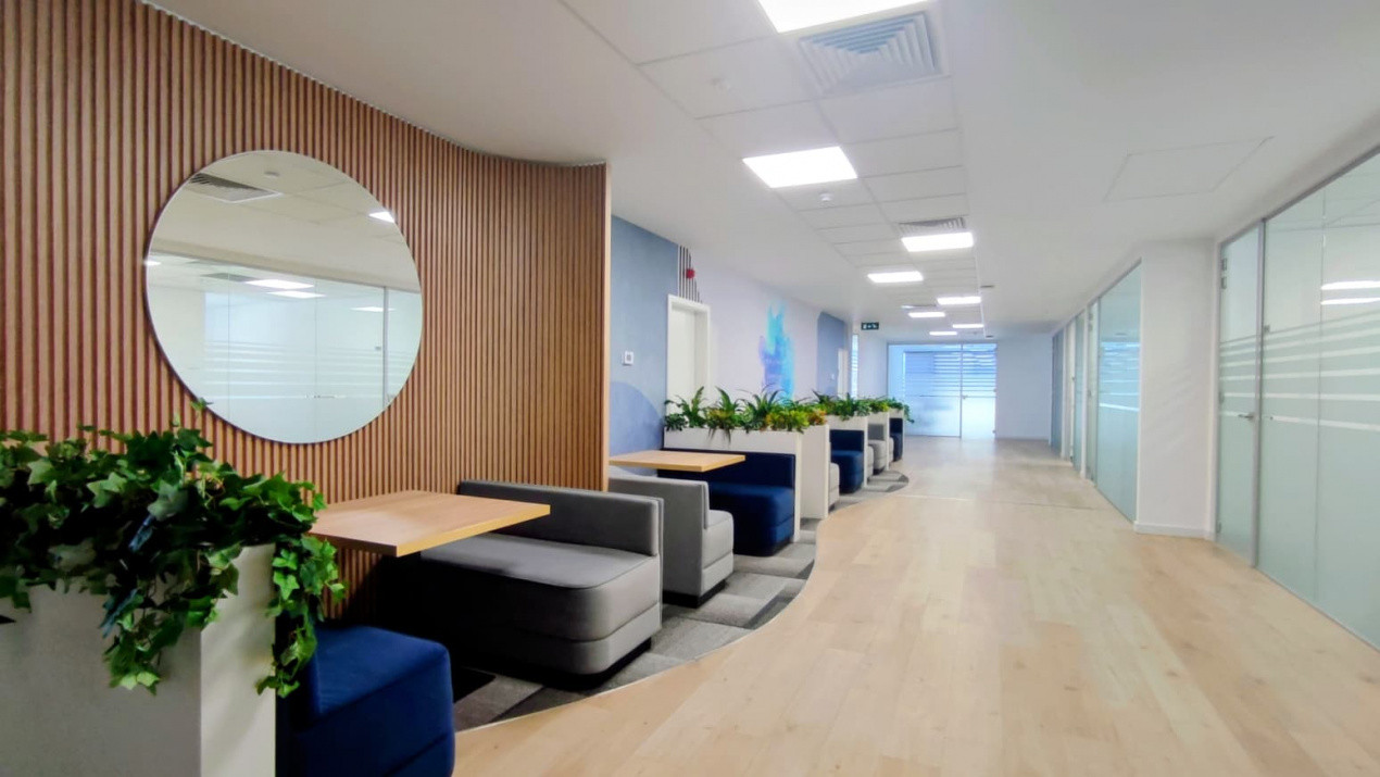 De închiriat birouri hub | Universitate – spații flexibile