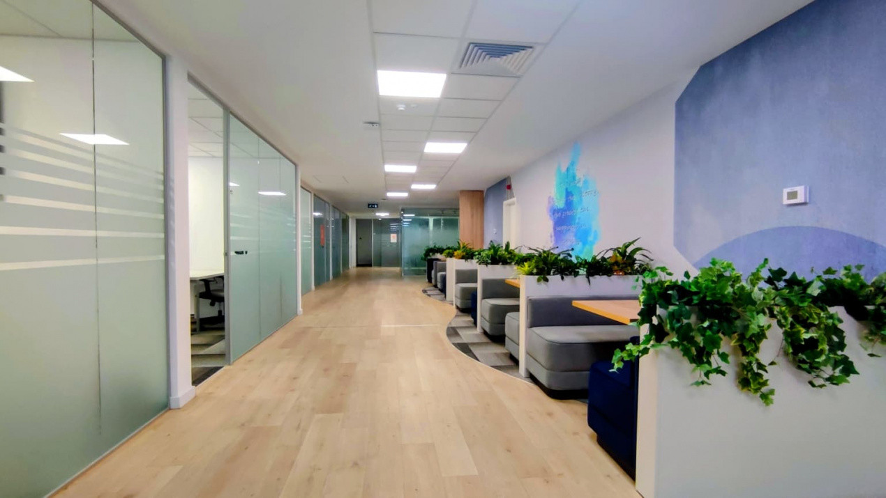 De închiriat birouri hub | Universitate – spații flexibile