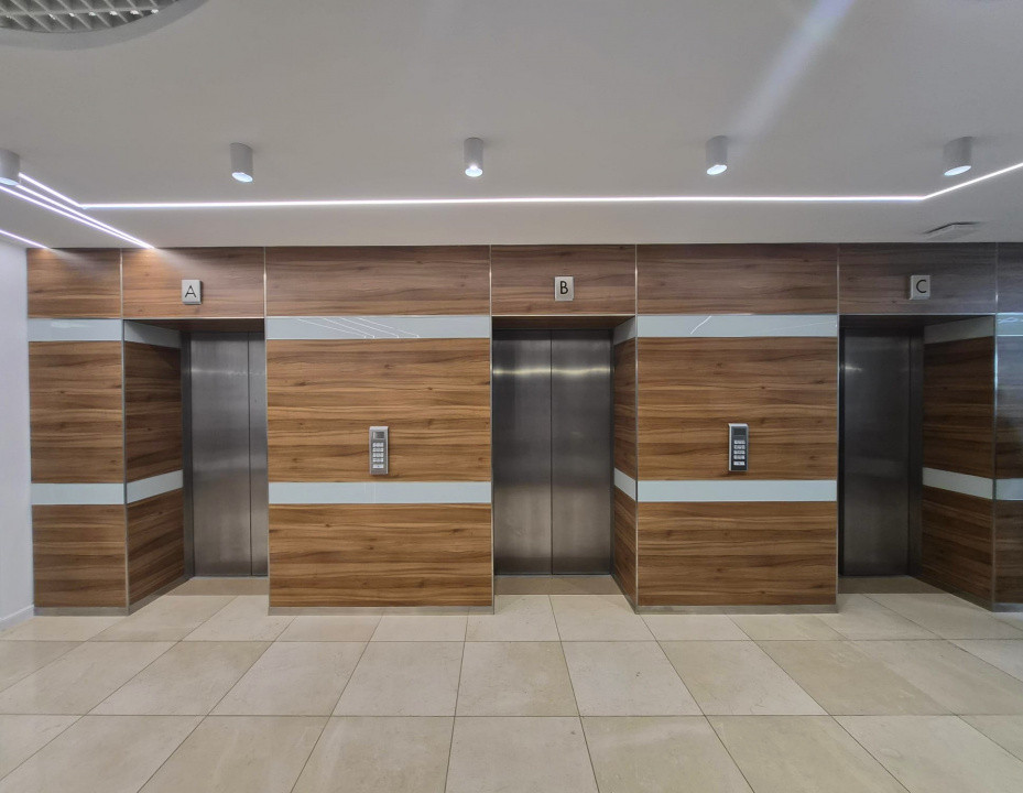 De închiriat birouri hub | Universitate – spații flexibile