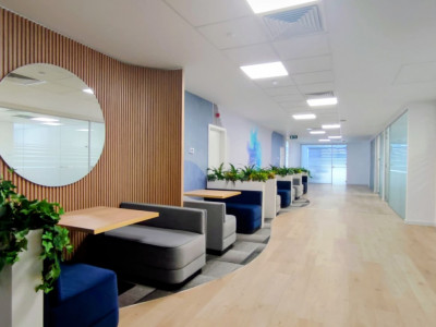 De închiriat birouri hub | Universitate – spații flexibile