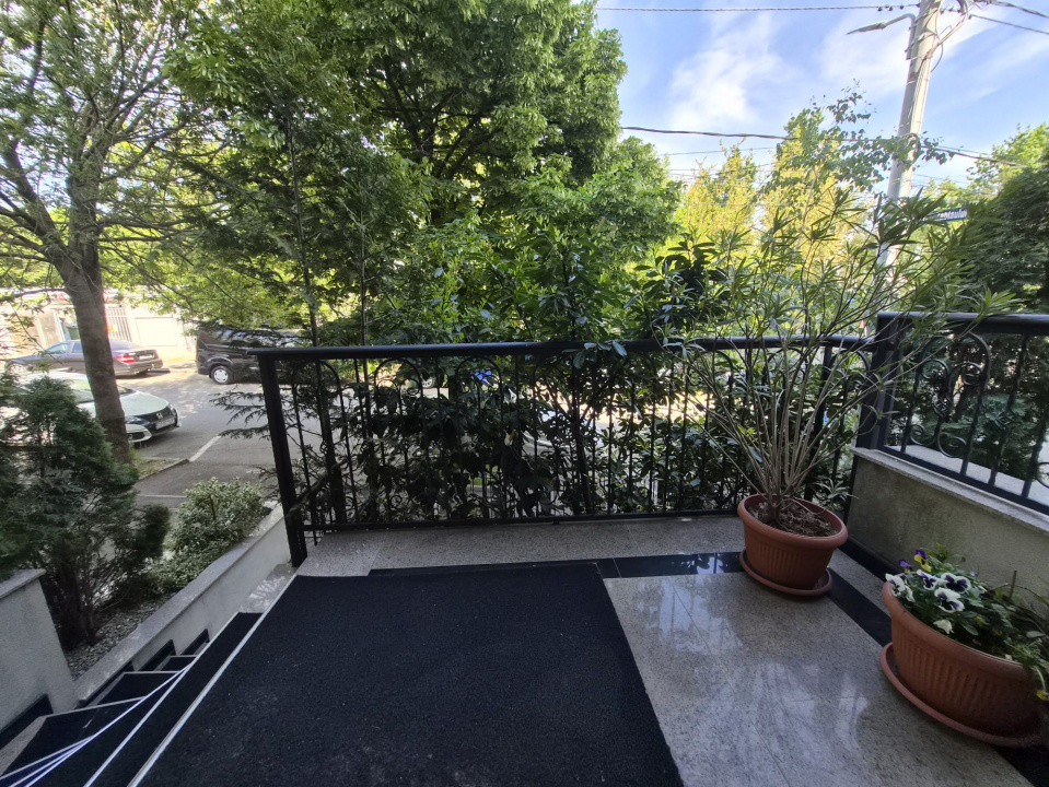 Penthouse tip duplex cu 5 camere, terasă amenajata de 38 mp - Herastrau Parc