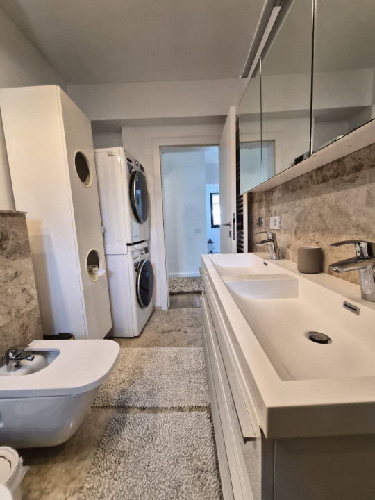Penthouse tip duplex cu 5 camere, terasă amenajata de 38 mp - Herastrau Parc