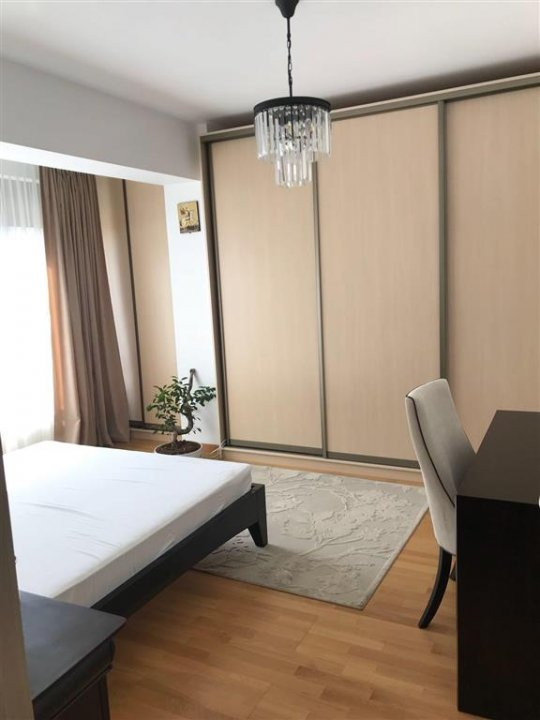Apartament 2 camere de inchiriat