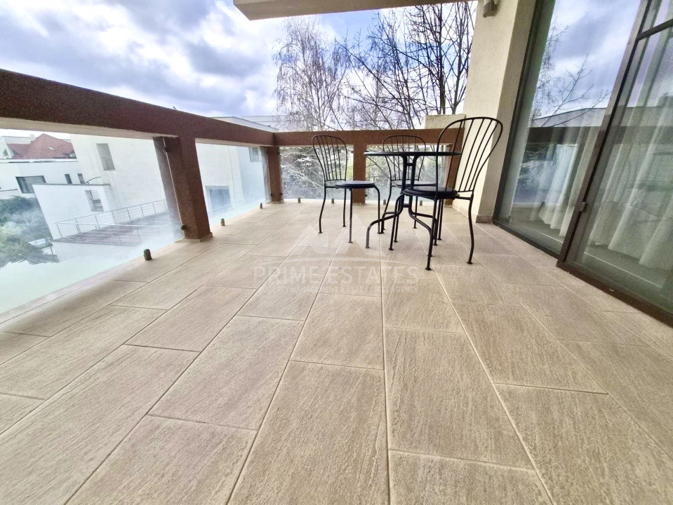 Cladire Boutique, Iancu Nicolae | Liniște, pădure | 2 parcări + boxă
