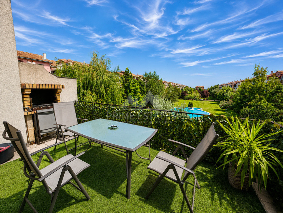 De Vanzare Apartament 4 Camere cu Piscină | Parcare | Pipera